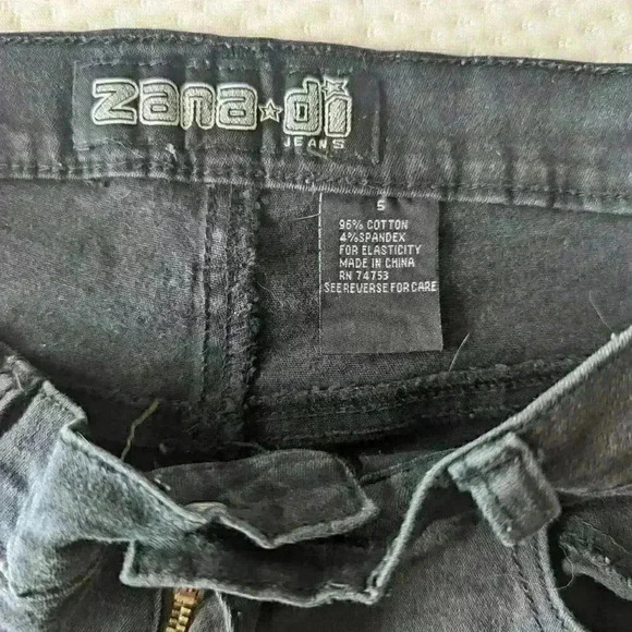 Zana di jeans, Black  , Size 5 , inseam 29", Mid-Rise - Picture 10 of 13